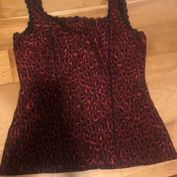 Top - Picture 2 of 2